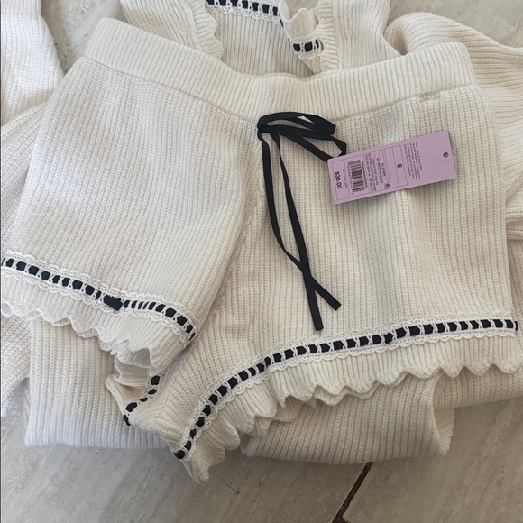 Wild Fable White Black Ribbon Micro Shorts Collared Sweater Henley Set Small - Picture 4 of 4